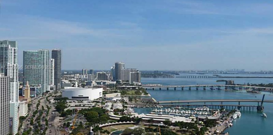Condo à Miami, Floride, 2 chambres  № 2145847