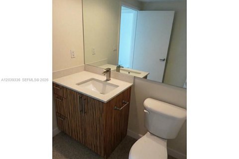 Copropriété à louer à Miami, Floride: 2 chambres, 108.6 m2 № 2145847 - photo 19