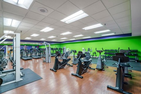 Купить кондоминиум в Пемброк-Пайнс, Флорида 2 спальни, 110.74м2, № 2012303 - фото 20