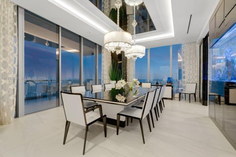 Copropriété à vendre à Sunny Isles Beach, Floride: 5 chambres, 626.16 m2 № 1994698 - photo 10