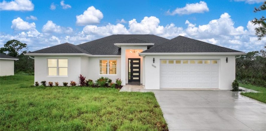 House in Sebring, Florida 3 bedrooms, 160.07 sq.m. № 1907700
