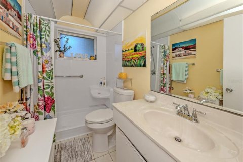 Villa ou maison à vendre à Venice, Floride: 2 chambres, 93.27 m2 № 2291828 - photo 29