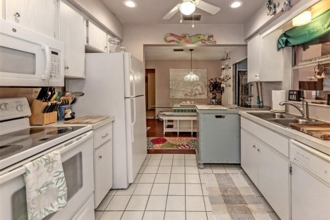 Villa ou maison à vendre à Venice, Floride: 2 chambres, 93.27 m2 № 2291828 - photo 23