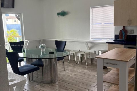 Villa ou maison à vendre à Cutler Bay, Floride: 3 chambres, 141.12 m2 № 1947344 - photo 13