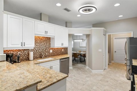Villa ou maison à louer à Sarasota, Floride: 4 chambres, 183.48 m2 № 1832582 - photo 12