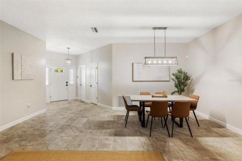 Villa ou maison à louer à Sarasota, Floride: 4 chambres, 183.48 m2 № 1832582 - photo 5