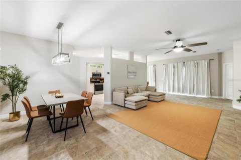 Villa ou maison à louer à Sarasota, Floride: 4 chambres, 183.48 m2 № 1832582 - photo 7