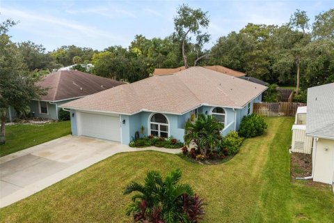 Villa ou maison à louer à Sarasota, Floride: 4 chambres, 183.48 m2 № 1832582 - photo 1