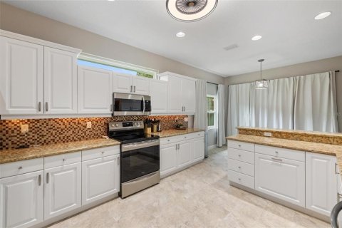 Villa ou maison à louer à Sarasota, Floride: 4 chambres, 183.48 m2 № 1832582 - photo 15