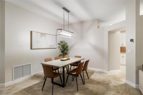 Villa ou maison à louer à Sarasota, Floride: 4 chambres, 183.48 m2 № 1832582 - photo 6