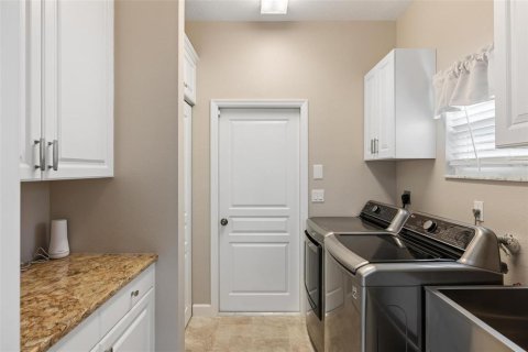 Villa ou maison à louer à Sarasota, Floride: 4 chambres, 183.48 m2 № 1832582 - photo 19