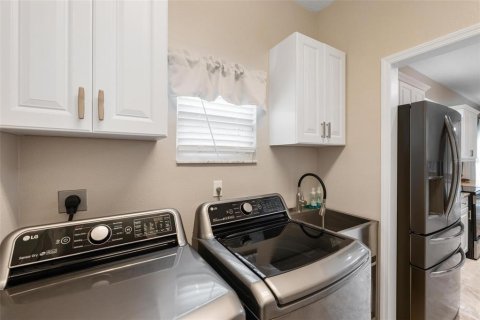 Villa ou maison à louer à Sarasota, Floride: 4 chambres, 183.48 m2 № 1832582 - photo 20
