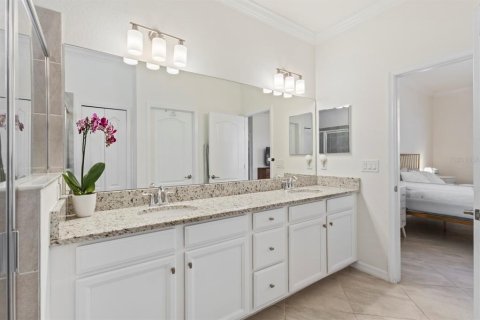 House in Punta Gorda, Florida 4 bedrooms, 188.31 sq.m. № 1917047 - photo 18