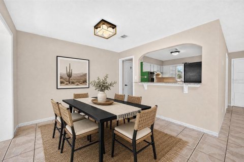 Villa ou maison à vendre à Orlando, Floride: 3 chambres, 139.82 m2 № 2436681 - photo 4