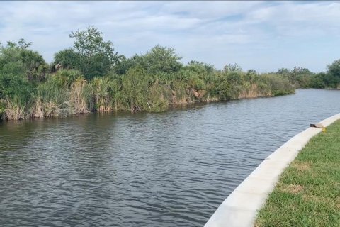 Casa en venta en Port Charlotte, Florida, 4 dormitorios, 210.42 m2 № 1662497 - foto 13