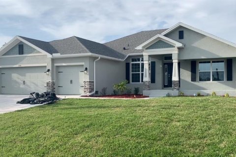 Casa en venta en Port Charlotte, Florida, 4 dormitorios, 210.42 m2 № 1662497 - foto 1