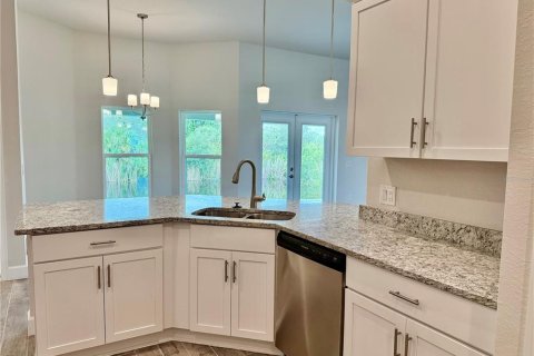 Casa en venta en Port Charlotte, Florida, 4 dormitorios, 210.42 m2 № 1662497 - foto 20