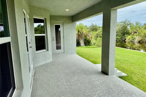 Casa en venta en Port Charlotte, Florida, 4 dormitorios, 210.42 m2 № 1662497 - foto 27