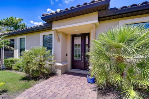 Casa en venta en Tampa, Florida, 3 dormitorios, 155.89 m2 № 2261277 - foto 11