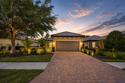 Casa en venta en Tampa, Florida, 3 dormitorios, 155.89 m2 № 2261277 - foto 1