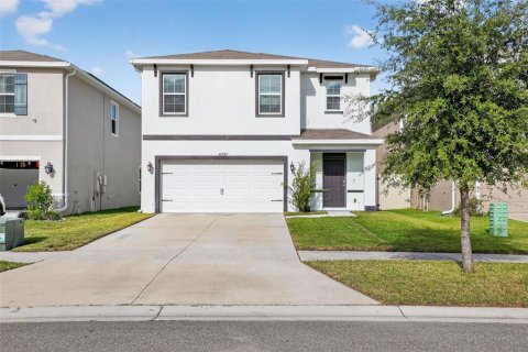 Villa ou maison à Wesley Chapel, Floride 5 chambres, 227.33 m2 № 2092560