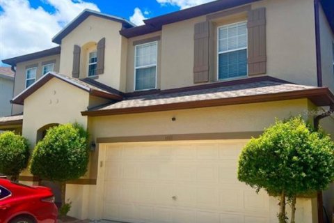 House in Kissimmee, Florida 6 bedrooms, 325.16 sq.m. № 1827255 - photo 2