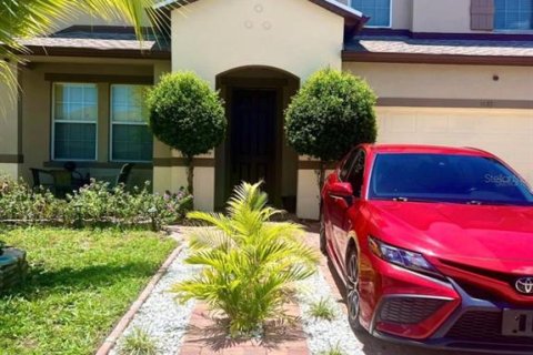 House in Kissimmee, Florida 6 bedrooms, 325.16 sq.m. № 1827255 - photo 1