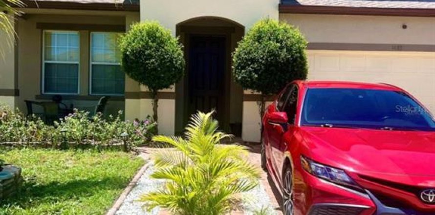 Casa en Kissimmee, Florida 6 dormitorios, 325.16 m2 № 1827255