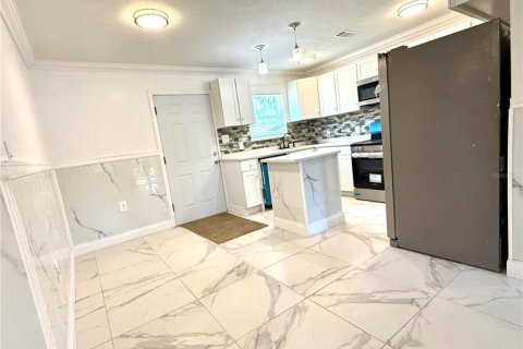 Villa ou maison à vendre à Kissimmee, Floride: 3 chambres, 90.3 m2 № 2149164 - photo 6