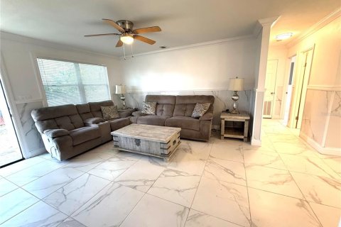 Villa ou maison à vendre à Kissimmee, Floride: 3 chambres, 90.3 m2 № 2149164 - photo 9