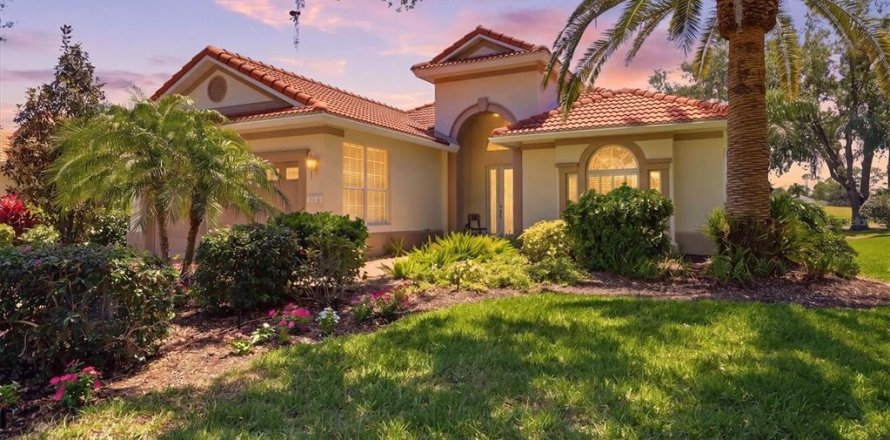 Villa ou maison à University Park, Floride 3 chambres, 179.12 m2 № 2139474