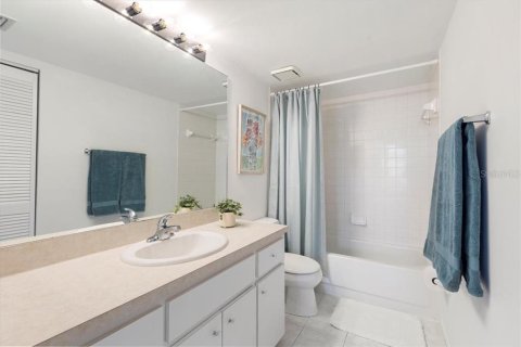 Condominio en venta en Palm Harbor, Florida, 2 dormitorios, 97.08 m2 № 1679018 - foto 12