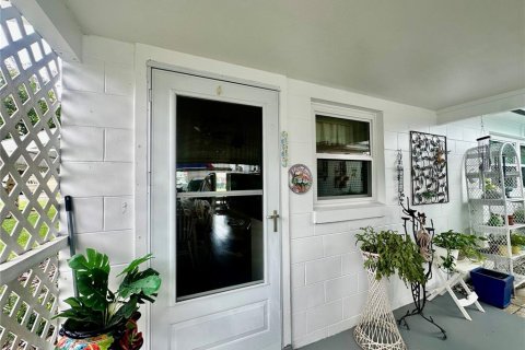 House in Winter Haven, Florida 2 bedrooms, 86.77 sq.m. № 2216641 - photo 21