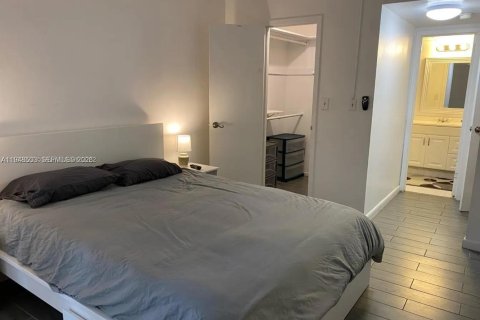 Copropriété à vendre à Sunny Isles Beach, Floride: 1 chambre, 49.8 m2 № 2004423 - photo 5