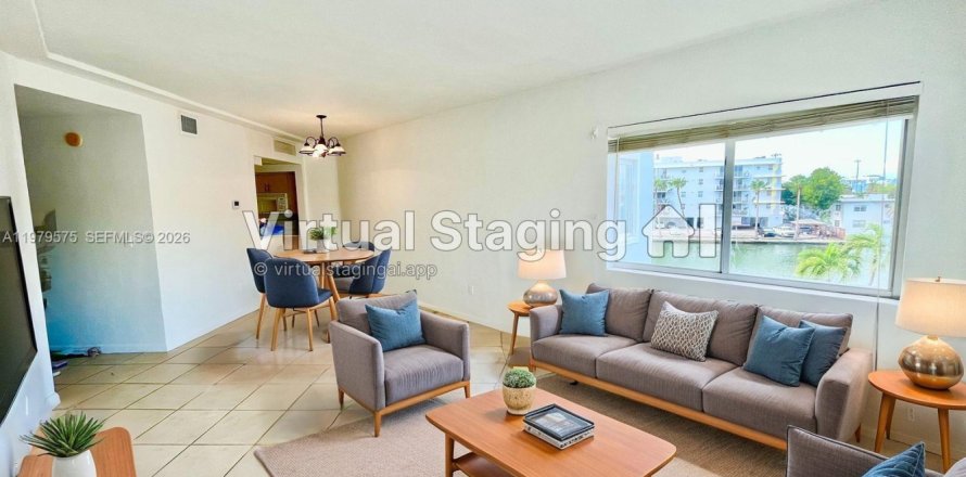 Condominio en Miami Beach, Florida, 1 dormitorio  № 2043897