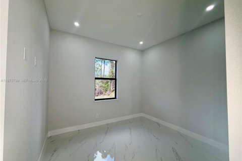 House in Lehigh Acres, Florida 4 bedrooms, 159.33 sq.m. № 2049923 - photo 20