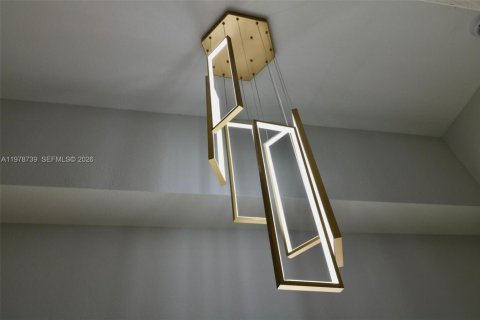 House in Lehigh Acres, Florida 4 bedrooms, 159.33 sq.m. № 2049923 - photo 19