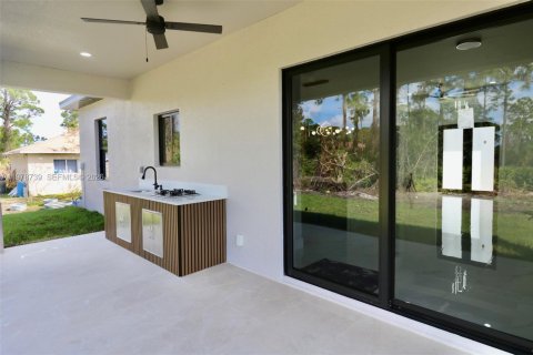 House in Lehigh Acres, Florida 4 bedrooms, 159.33 sq.m. № 2049923 - photo 26