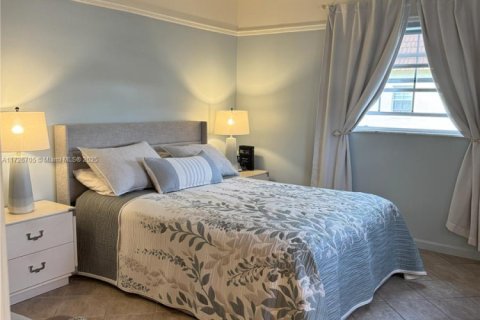 Купить кондоминиум в Маргит, Флорида 2 спальни, 80.82м2, № 1934611 - фото 5