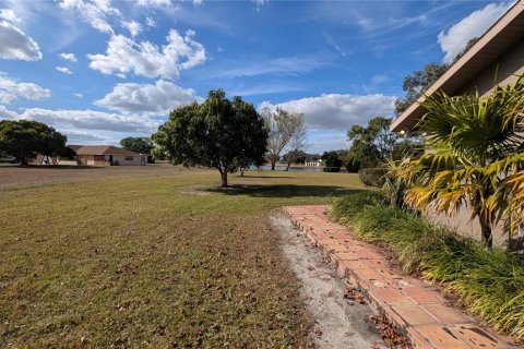 Appartement à louer à Sebring, Floride: 3 chambres, 176.42 m2 № 2330675 - photo 4