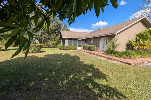 Appartement à louer à Sebring, Floride: 3 chambres, 176.42 m2 № 2330675 - photo 2