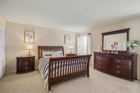 House in Palm Bay, Florida 3 bedrooms № 2043115 - photo 20