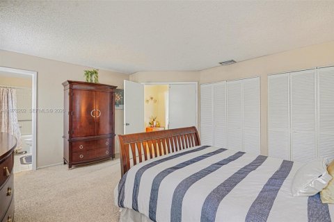 House in Palm Bay, Florida 3 bedrooms № 2043115 - photo 22