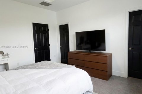 Снять в аренду таунхаус в Хайалиа, Флорида 2 спальни, 132.11м2, № 2058739 - фото 9