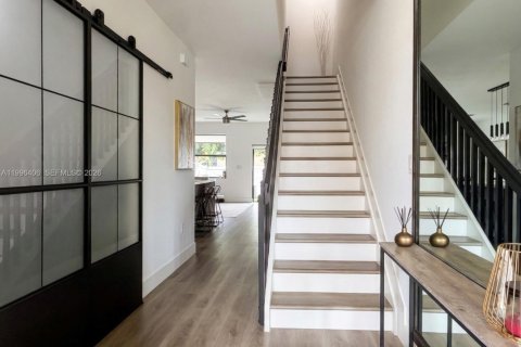 Снять в аренду таунхаус в Хайалиа, Флорида 2 спальни, 132.11м2, № 2058739 - фото 11