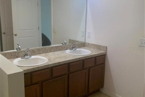 Villa ou maison à louer à Lakeland, Floride: 3 chambres, 128.21 m2 № 2102707 - photo 5