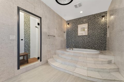 House in Fort Lauderdale, Florida 7 bedrooms, 472.5 sq.m. № 2083239 - photo 29