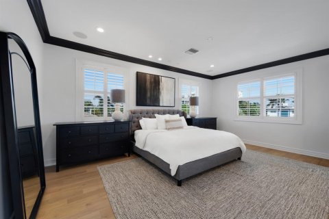 House in Fort Lauderdale, Florida 7 bedrooms, 472.5 sq.m. № 2083239 - photo 24