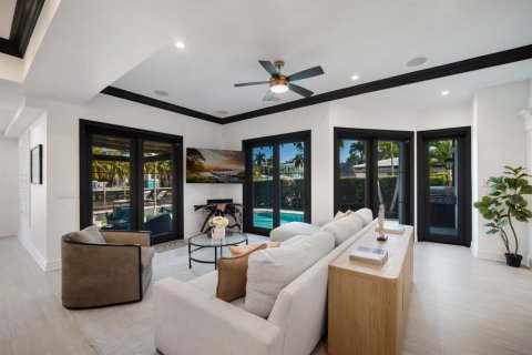 House in Fort Lauderdale, Florida 7 bedrooms, 472.5 sq.m. № 2083239 - photo 13