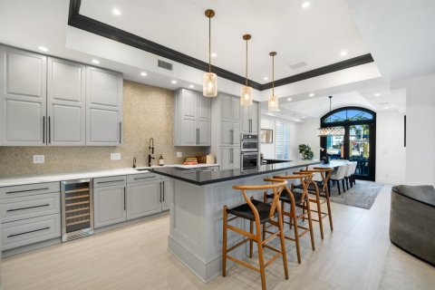 House in Fort Lauderdale, Florida 7 bedrooms, 472.5 sq.m. № 2083239 - photo 14